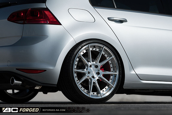 Фото дисков BC Forged HCA382 Глянцевый лак на Volkswagen Golf VII