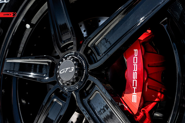 Фото дисков Anrky AN38 Черный глянец на Porsche 911 VII