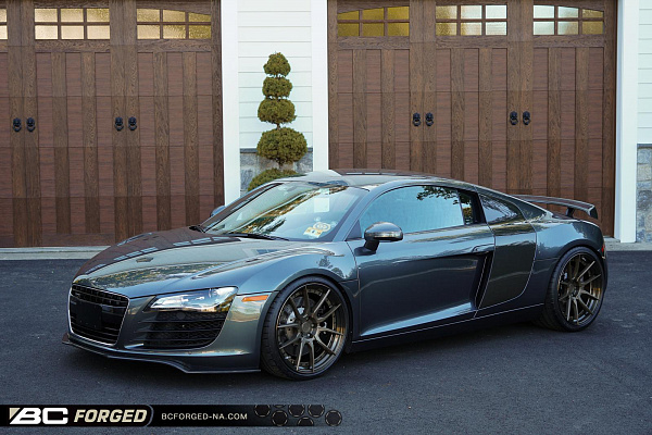 Фото дисков BC Forged HCA162 Сатиновая бронза на Audi R8 (Typ 42)