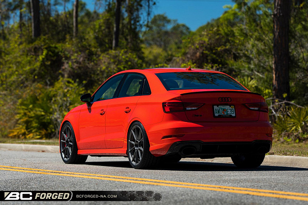 Фото дисков BC Forged EH182 Матовый графит на Audi A/S/RS 3 (8V)