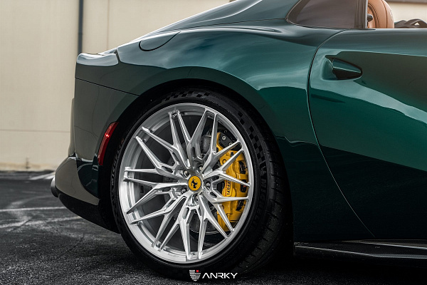 Фото дисков Anrky S1-X1 Глянцевый лак на Ferrari 812