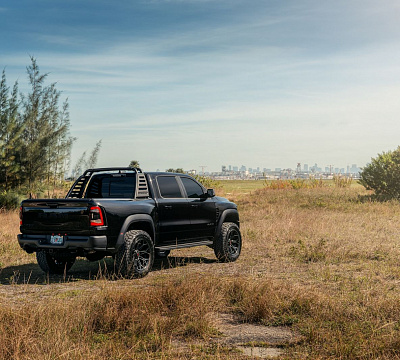 Фото дисков 4PLAY 4P83 на Ram 1500 V