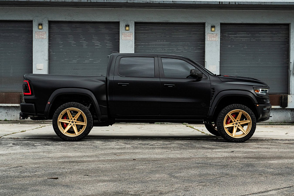 Фото дисков Anrky AN36-S Сатиновое золото на Ram 1500 V