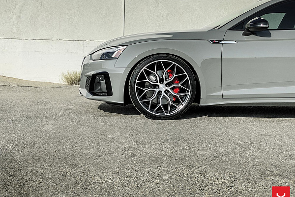 Фото дисков Vossen HF-2 Алмазная проточка на Audi A/S/RS 5 (F5)