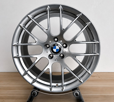 19" диски в дизайне BMW 359M и окрасе Hyper Silver