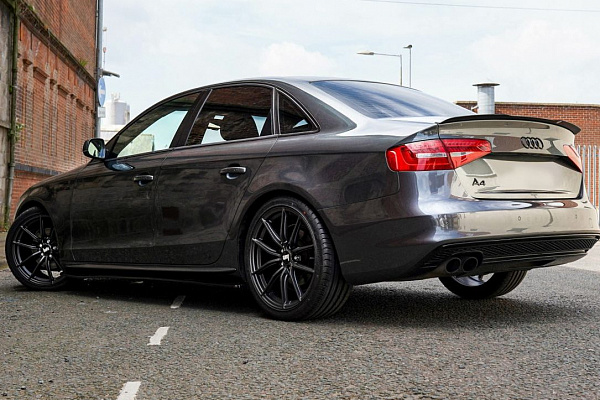 Audi A4 (B8)