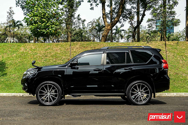 Фото дисков Vossen HF6-1 Алмазная проточка на Toyota Land Cruiser Prado 150