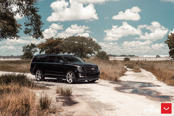 Фото дисков Vossen HF6-2 Серебро на Cadillac Escalade IV