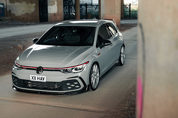 Фото дисков Vossen HF-5 Серебро на Volkswagen Golf VIII