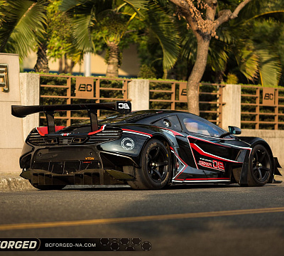 Фото дисков BC Forged RS45 на McLaren 650S