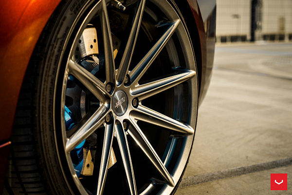 Фото дисков Vossen VFS-10 Глянцевый графит на BMW 2/M2 (F22/F87)