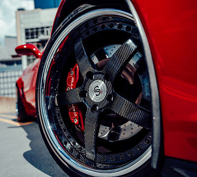 Фото дисков Strasse Wheels S5 Signature на Chevrolet Corvette C6