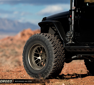 Фото дисков BC Forged LE72 // MLE72 на Jeep Wrangler III (JK)