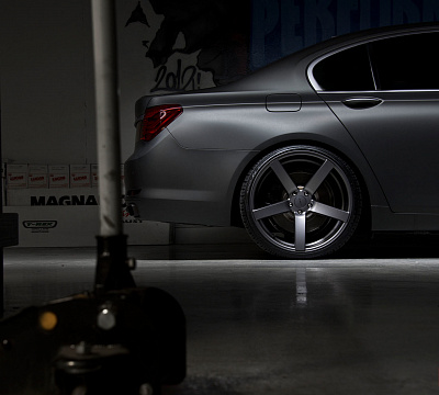 Фото дисков Vossen CV3 на BMW 7 (F01/F02/F04)