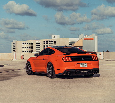 Фото дисков Vossen LC3-01 на Ford Mustang VI