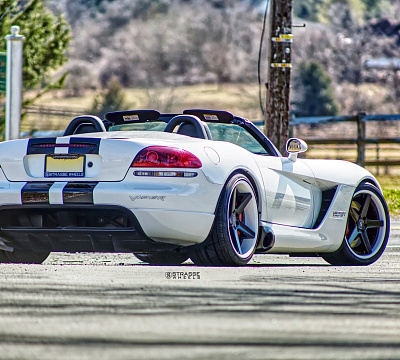 Фото дисков Strasse Wheels S5 Deep Concave FS на Dodge Viper