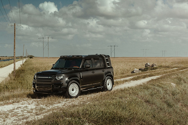 Land Rover Defender II