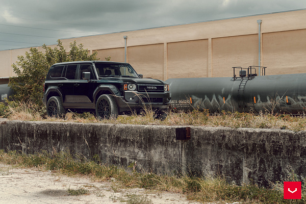 Фото дисков Vossen HF6-5 Черный сатин на Toyota Land Cruiser Prado 250