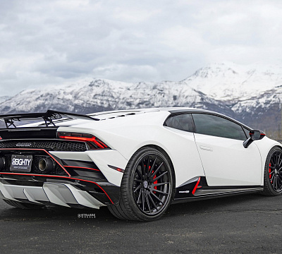 Фото дисков Strasse Wheels SV15T Deep Concave FS на Lamborghini Huracan