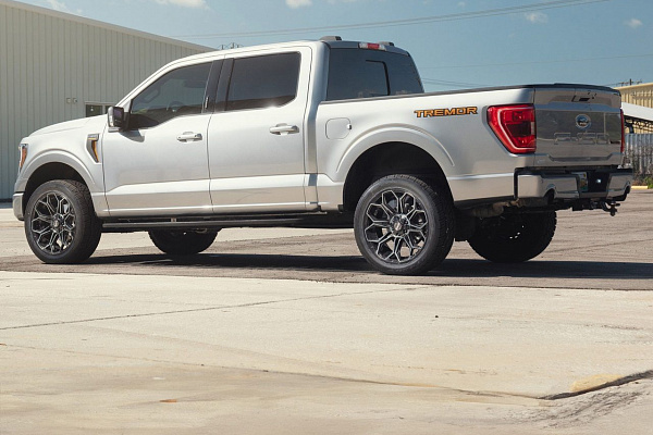 Фото дисков 4PLAY 4P83  на Ford F-150 XIV