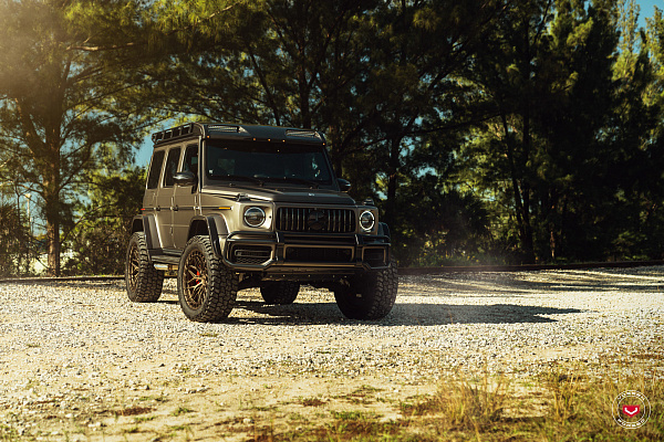 Фото дисков Vossen LC3-01T Сатиновая темная бронза на Mercedes-Benz G-Class III