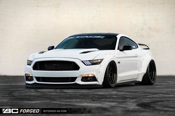 Фото дисков BC Forged LE52 // MLE52 Черный матовый на Ford Mustang VI