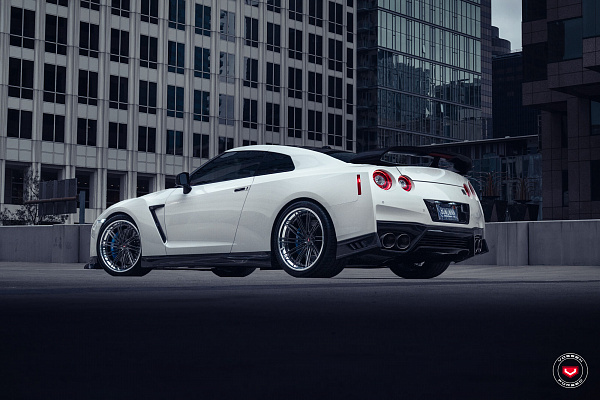 Фото дисков Vossen VPS-5 (3-Piece) Глянцевый темный лак на Nissan GT-R
