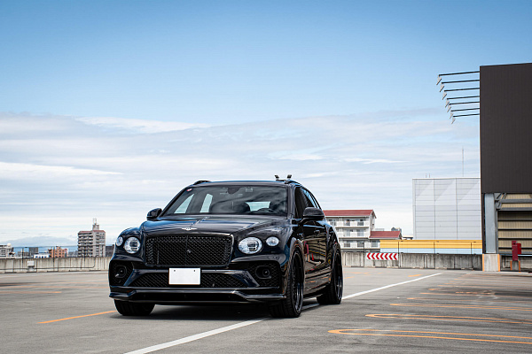Фото дисков HRE 501 Черный сатин на Bentley Bentayga