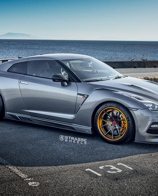 Фото дисков SM5R Deep Concave FS Другой цвет на Nissan GT-R