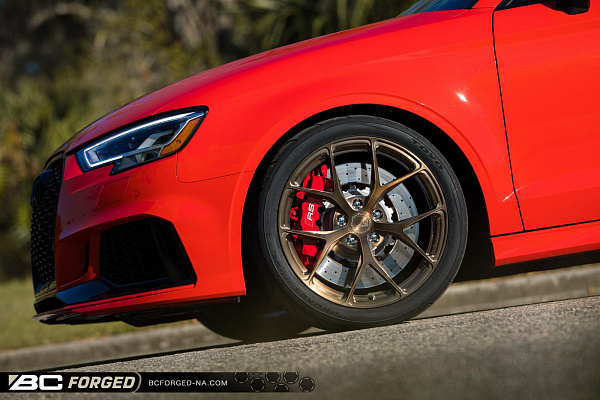 Фото дисков BC Forged RZ21 Глянцевая бронза на Audi A/S/RS 3 (8V)