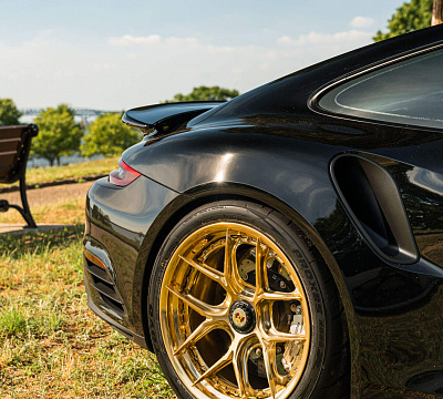 Фото дисков HRE S101SC на Porsche 911 VIII