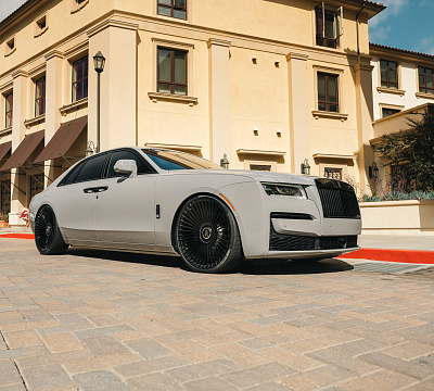 Фото дисков Vossen S17-16 на Rolls-Royce Ghost II