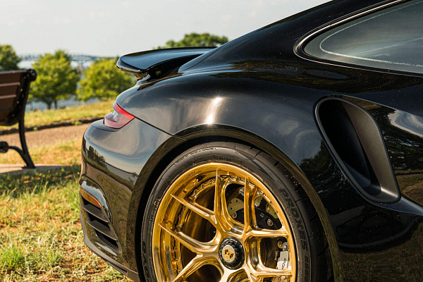 Фото дисков HRE S101SC Глянцевое золото на Porsche 911 VIII