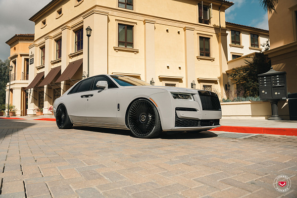 Фото дисков Vossen S17-16 Черный глянец на Rolls-Royce Ghost II