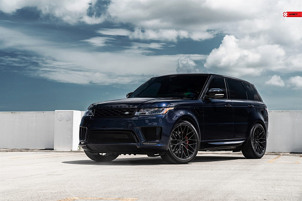Фото дисков Anrky AN10 Черный глянец на Land Rover Range Rover IV