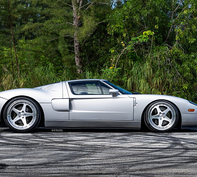Фото дисков Strasse Wheels S5 Track на Ford GT I