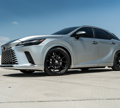 Фото дисков HRE P204 на Lexus RX V