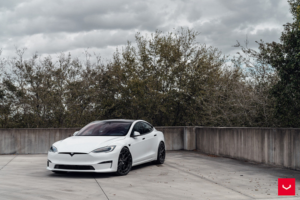 Фото дисков Vossen HFX-1 (5-Lug) Черный глянец на Tesla Model S