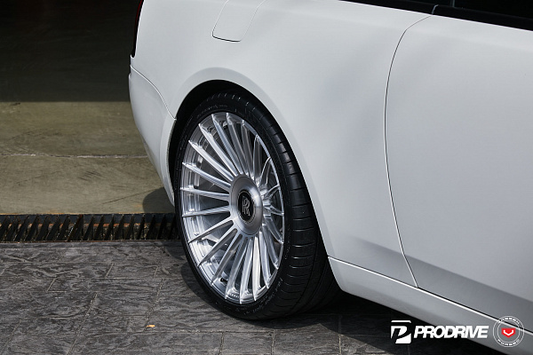 Фото дисков Vossen S17-13 Глянцевый лак на Rolls-Royce Wraith