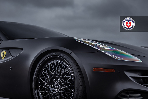 Фото дисков HRE 501 Черный глянец на Ferrari FF