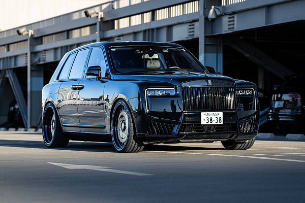 Фото дисков HRE 935 Черный глянец на Rolls-Royce Cullinan