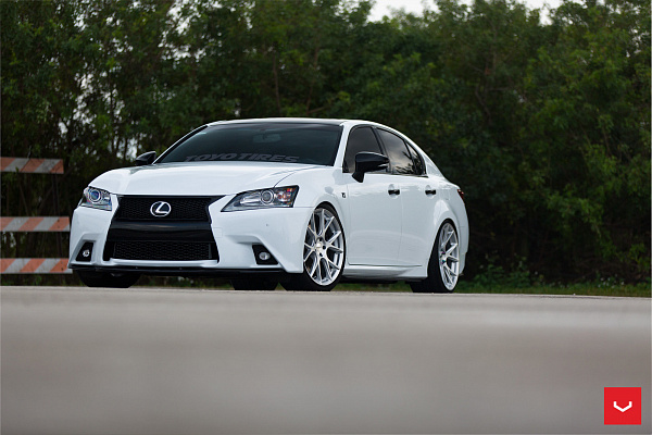 Фото дисков Vossen VFS-6 Серебро на Lexus GS IV
