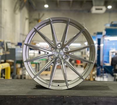 Vossen HFX-2 (6-Lug)