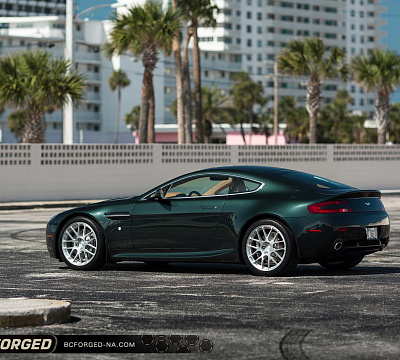 Фото дисков BC Forged RS40 на Aston Martin Vantage 3