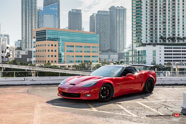 Фото дисков Vossen M-X2 Черный сатин на Chevrolet Corvette C6