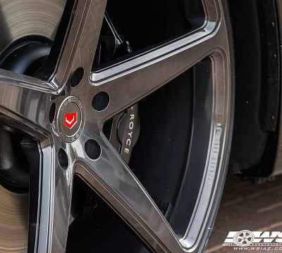 Фото дисков Vossen CG-201 на Rolls-Royce Wraith