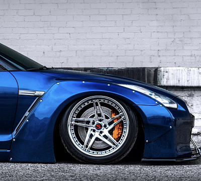 Фото дисков Savini SV71 на Nissan GT-R