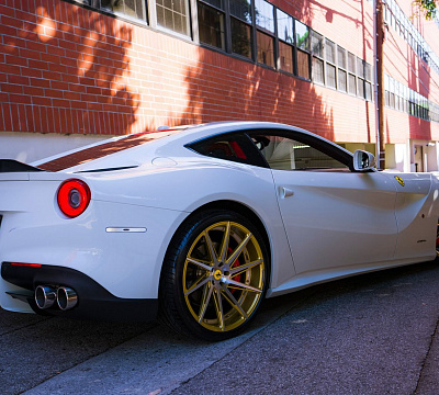 Фото дисков CEC C26 на Ferrari F12
