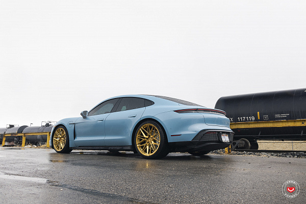 Фото дисков Vossen EVO-5 Глянцевое золото на Porsche Taycan I