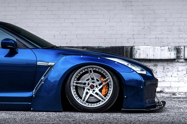 Фото дисков Savini SV71 Полированный лак на Nissan GT-R